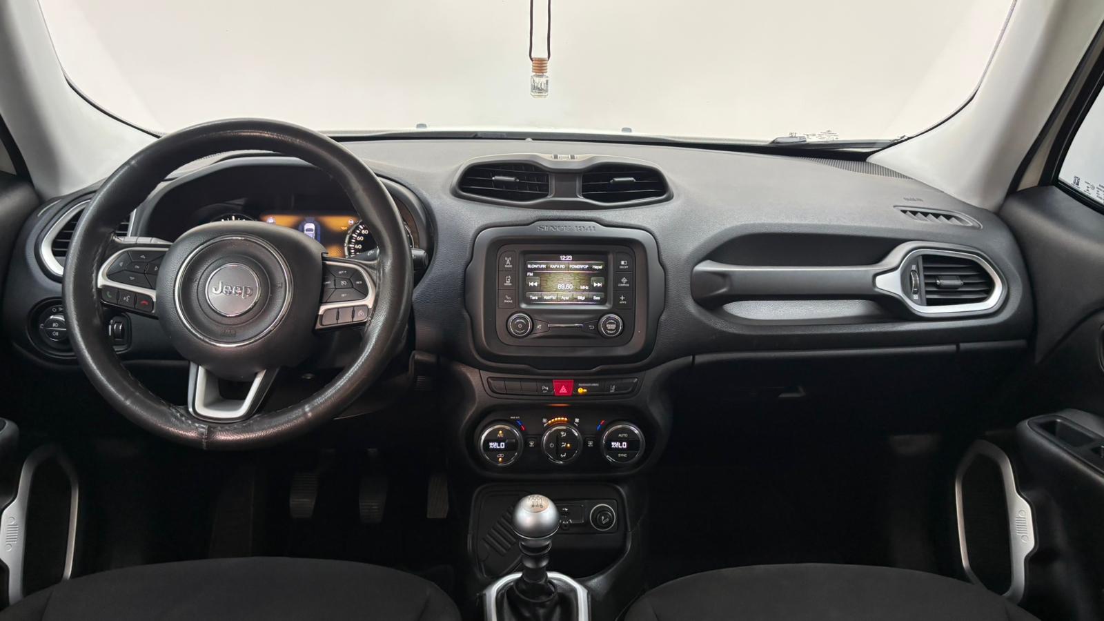 JEEP RENEGADE 12